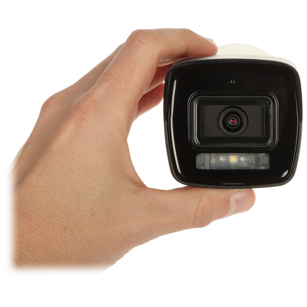 Комплект 4Mpx IP-відеоспостереження Hikvision з 2 камерами DS-2CD1043G2-LIUF Smart Hybrid Light AcuSense